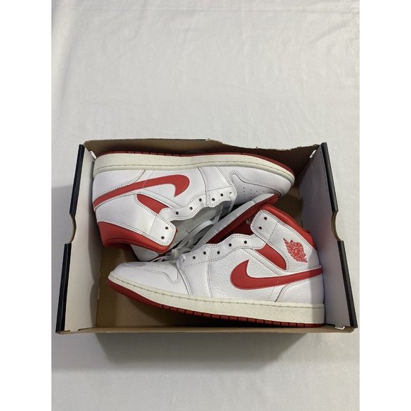 New Mens Size 12 White Red Nike Air Jordan Mid SE Basketball